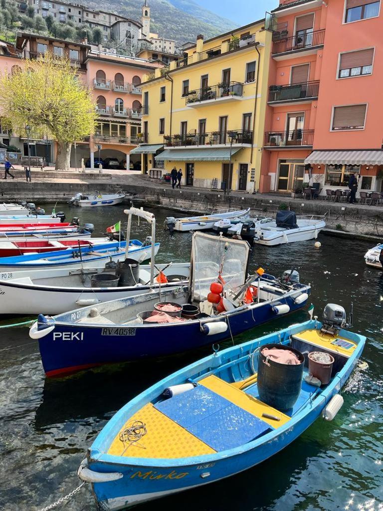 Absentia 1763 Garda Boutique Home - Lake Front Brenzone sul Garda Exterior foto